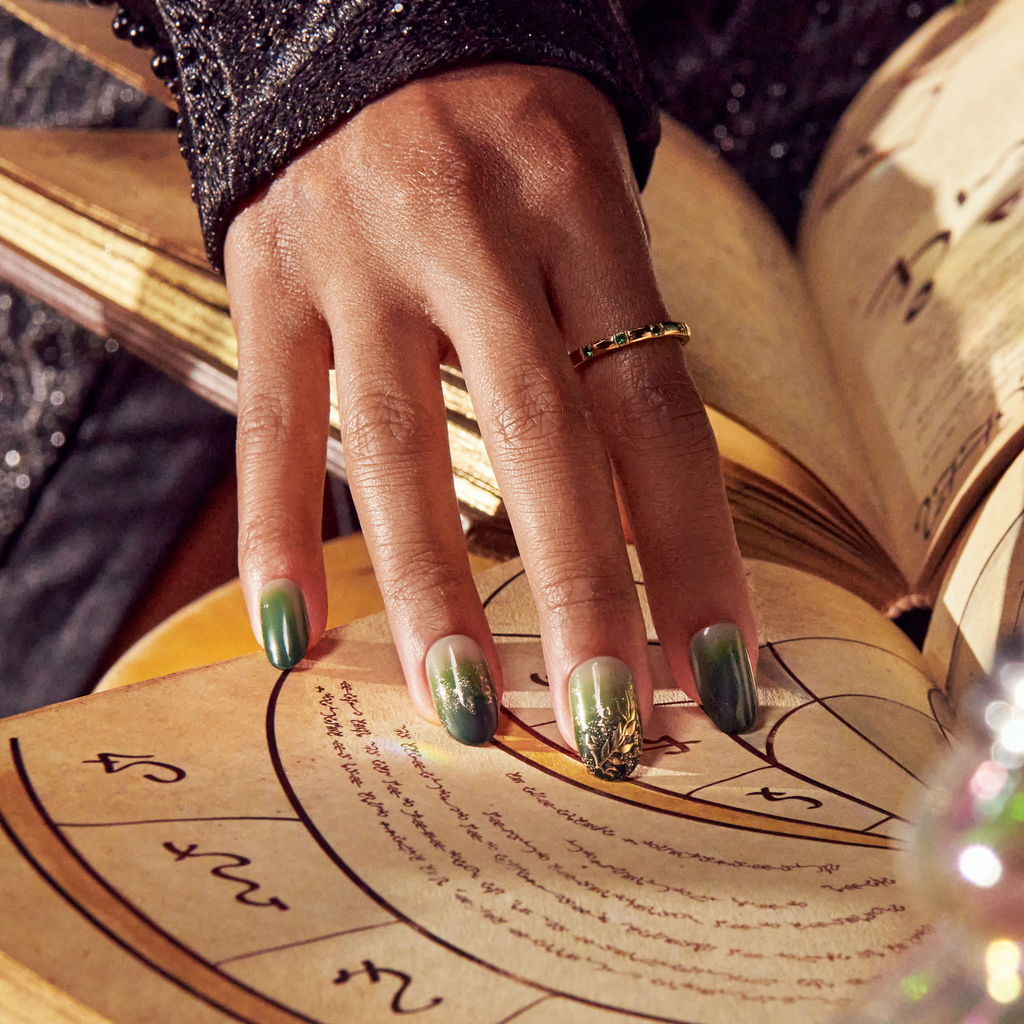 Impress X WICKED: FOR GOOD | Defy Expectations | Design, Green, Medium, Oval, Manicure