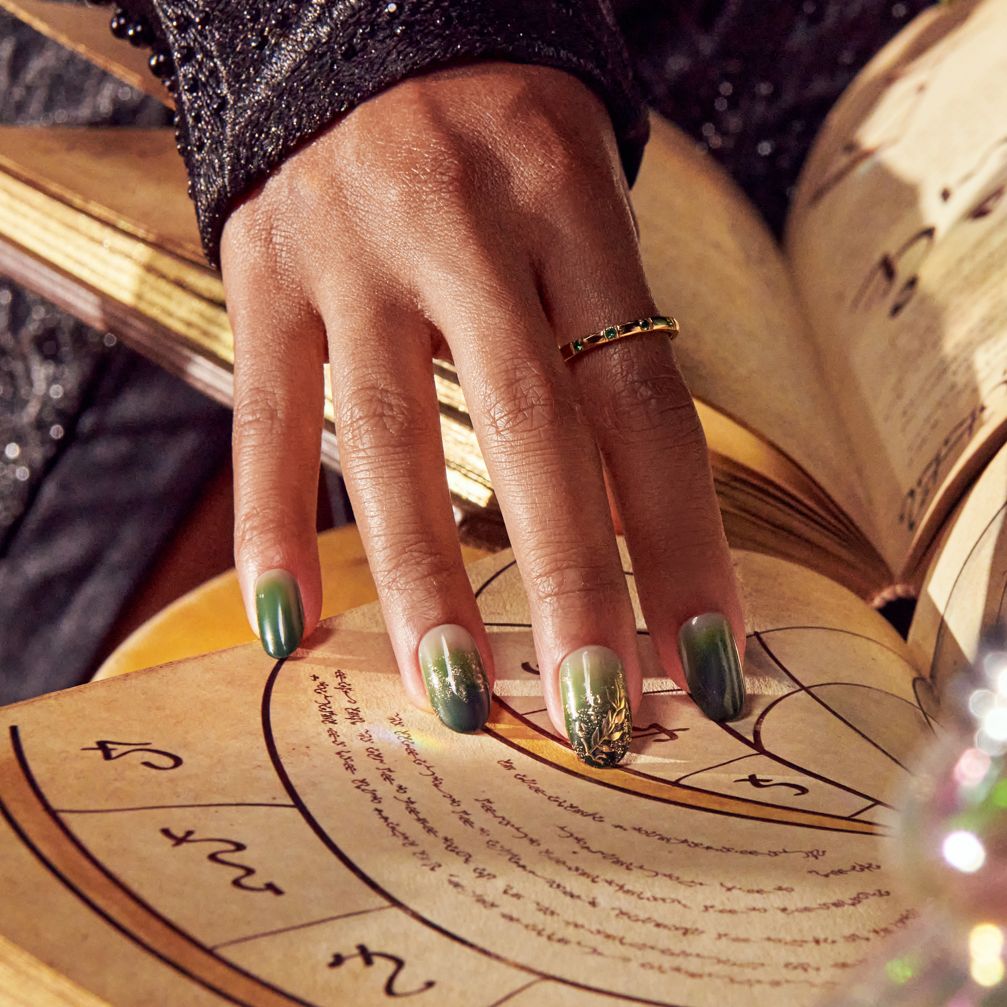 Impress X WICKED: FOR GOOD | Defy Expectations | Design, Green, Medium, Oval, Manicure