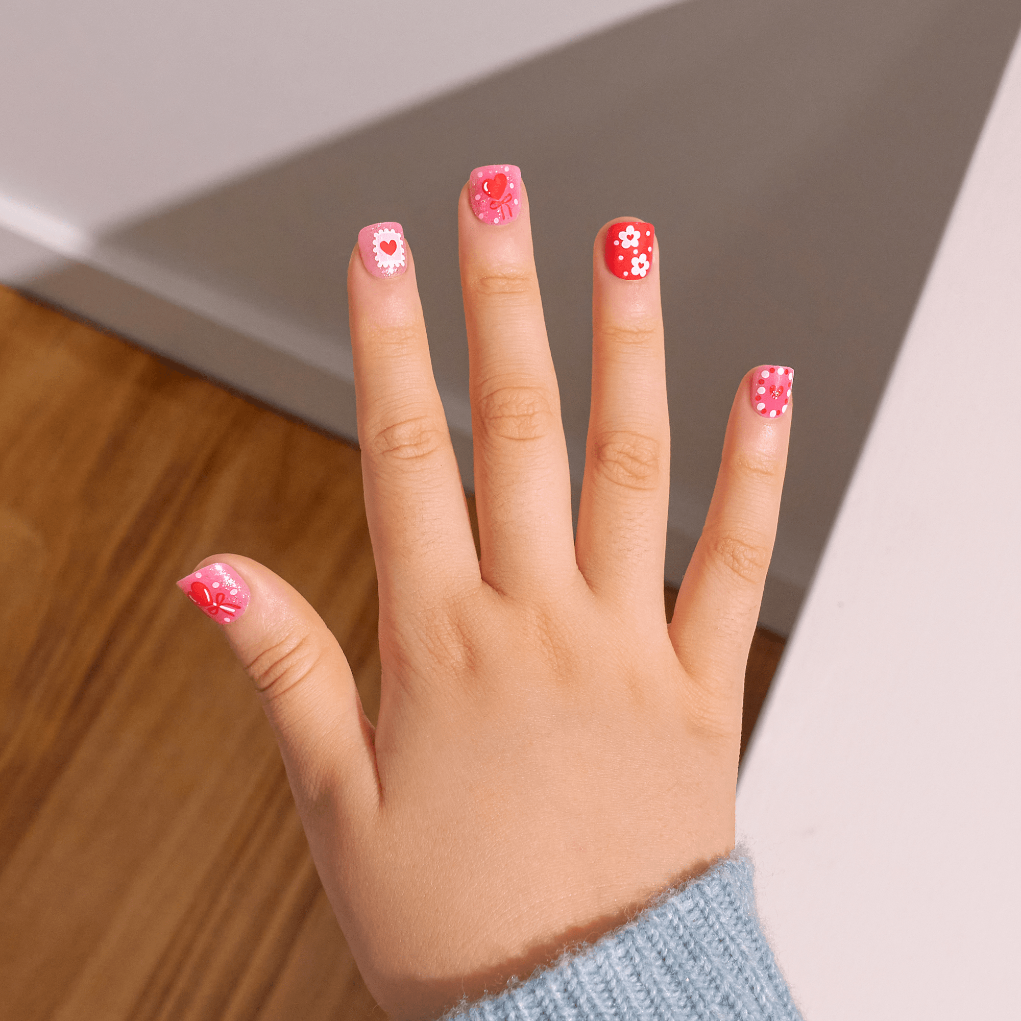 Impress Kids No Glue Fake Press On Nails - Candy Heart | Design, Red & Pink, Kids, Squoval, Manicure