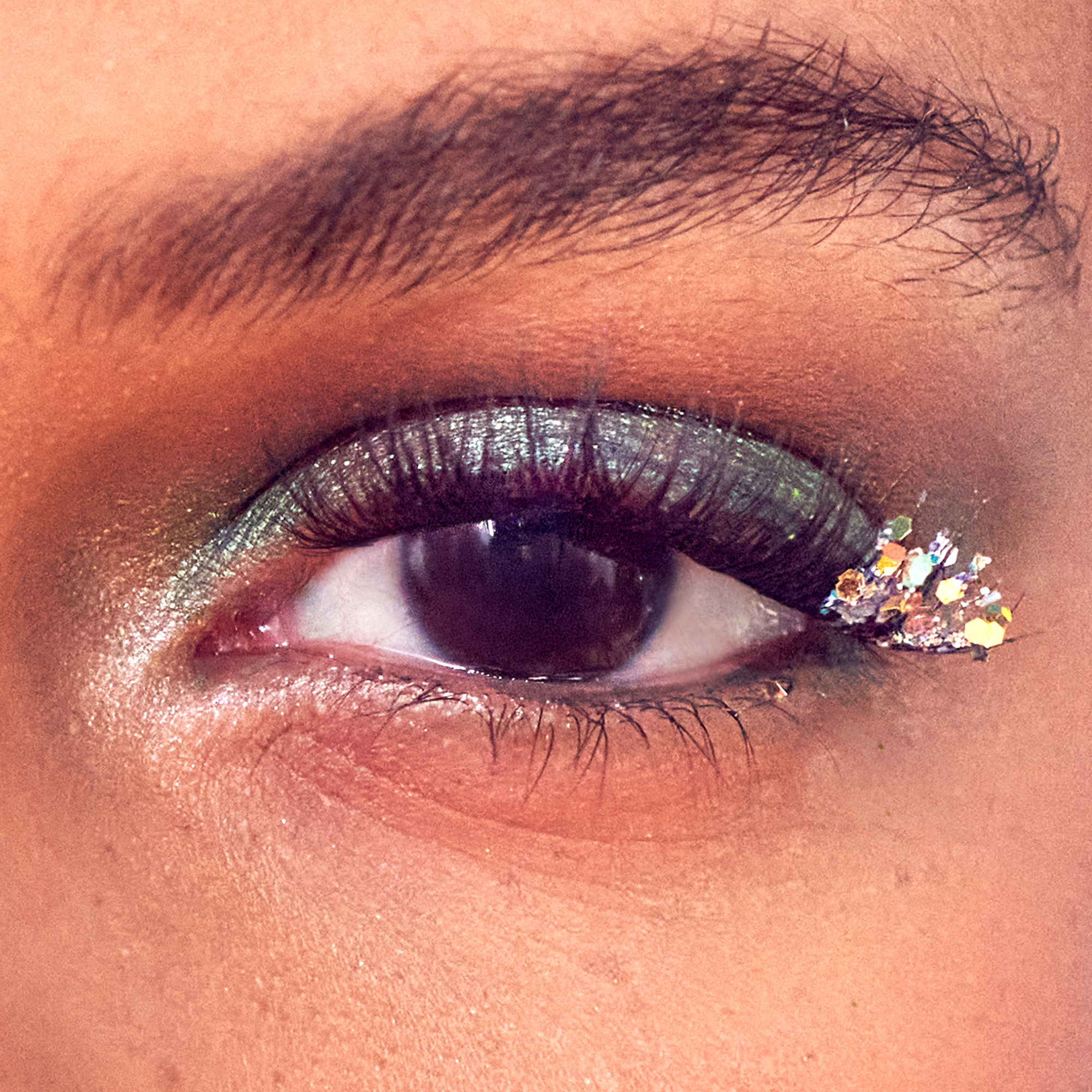 Impress X WICKED: FOR GOOD | Tap To Bubble | 12 Lash Clusters, 8mm-10mm
