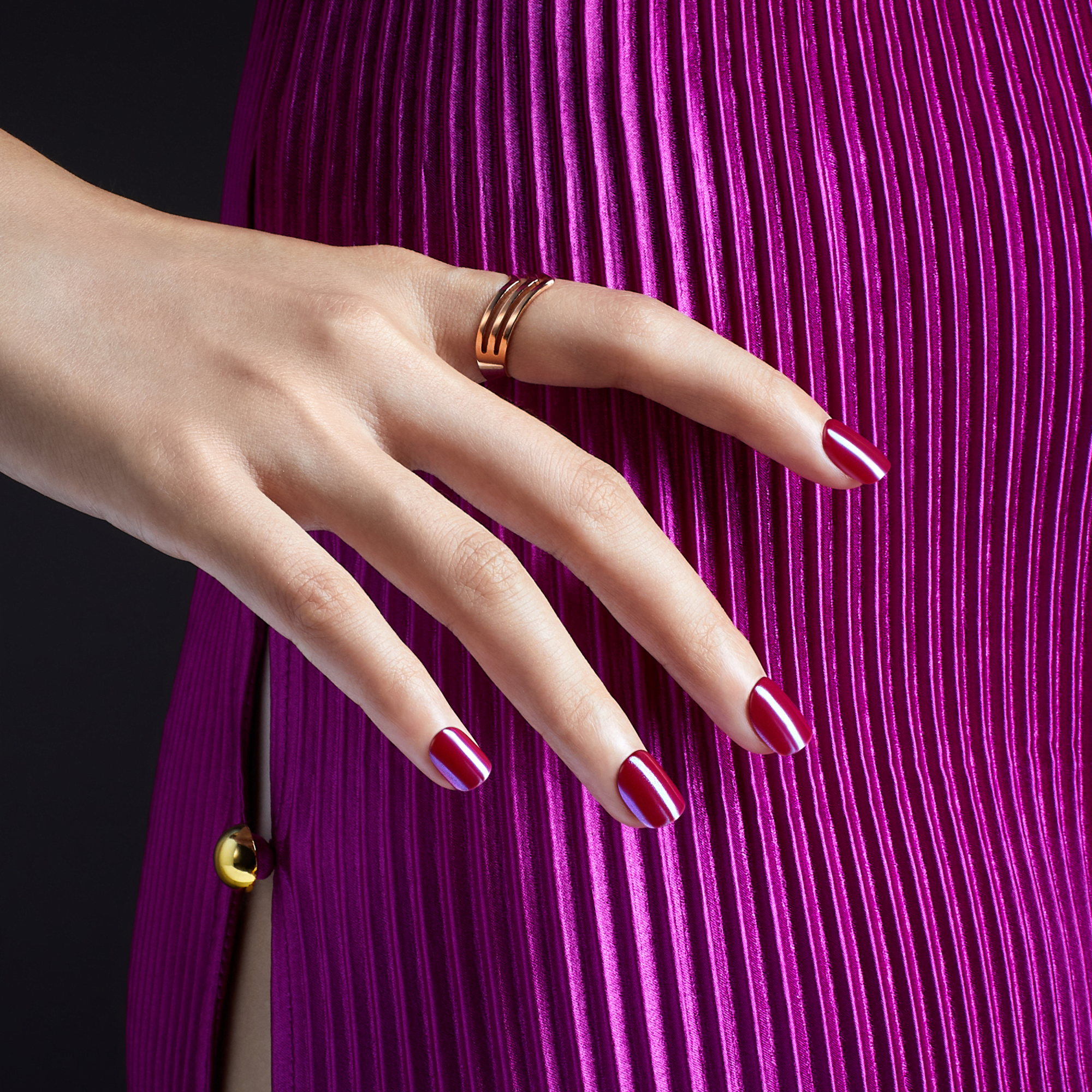 colorFX by Impress No Glue Fake Press On Nails - This City | Solid, Red, Short, Squoval, Manicure