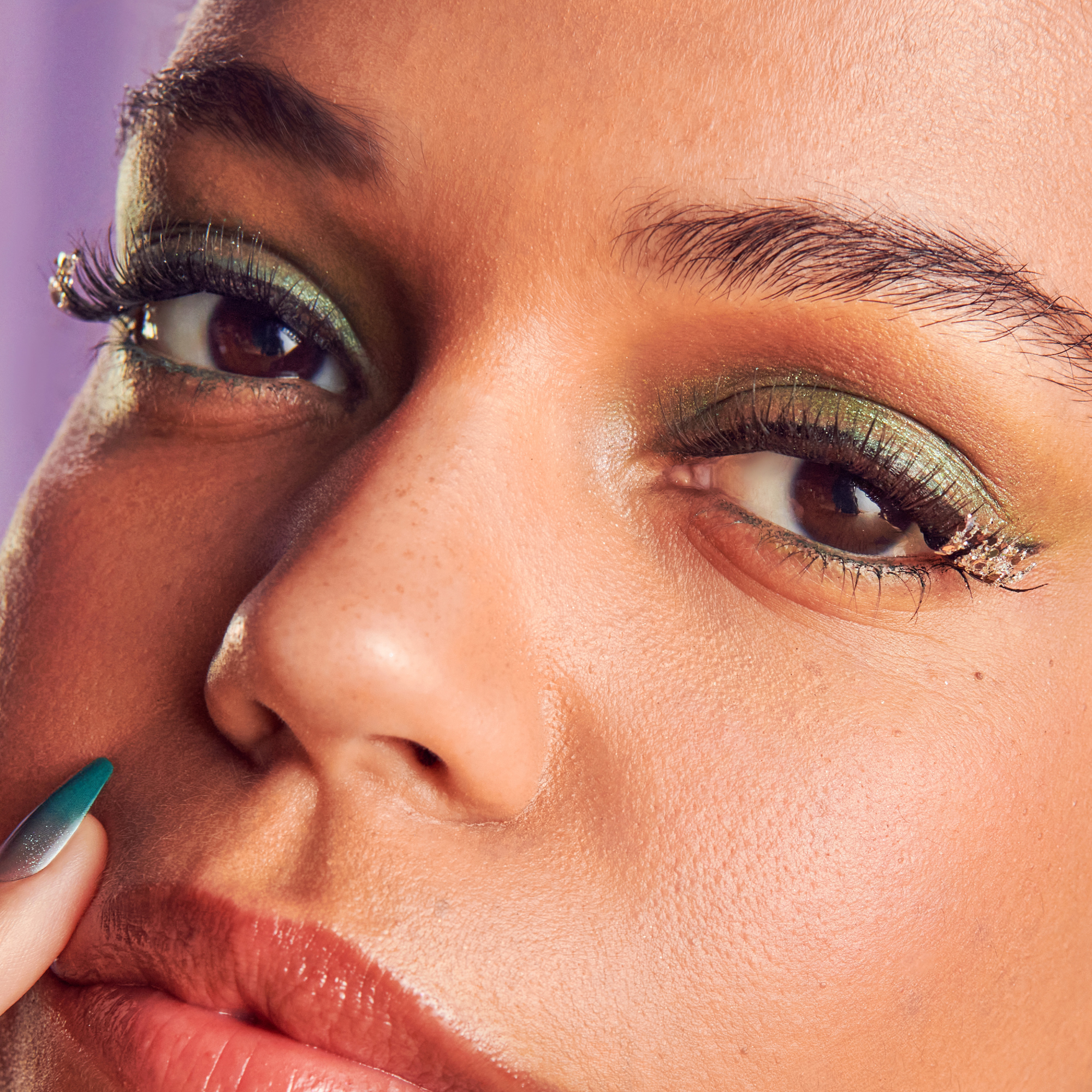 Impress X WICKED: FOR GOOD | Fly…Fly! | 12 Lash Clusters, 8mm-10mm