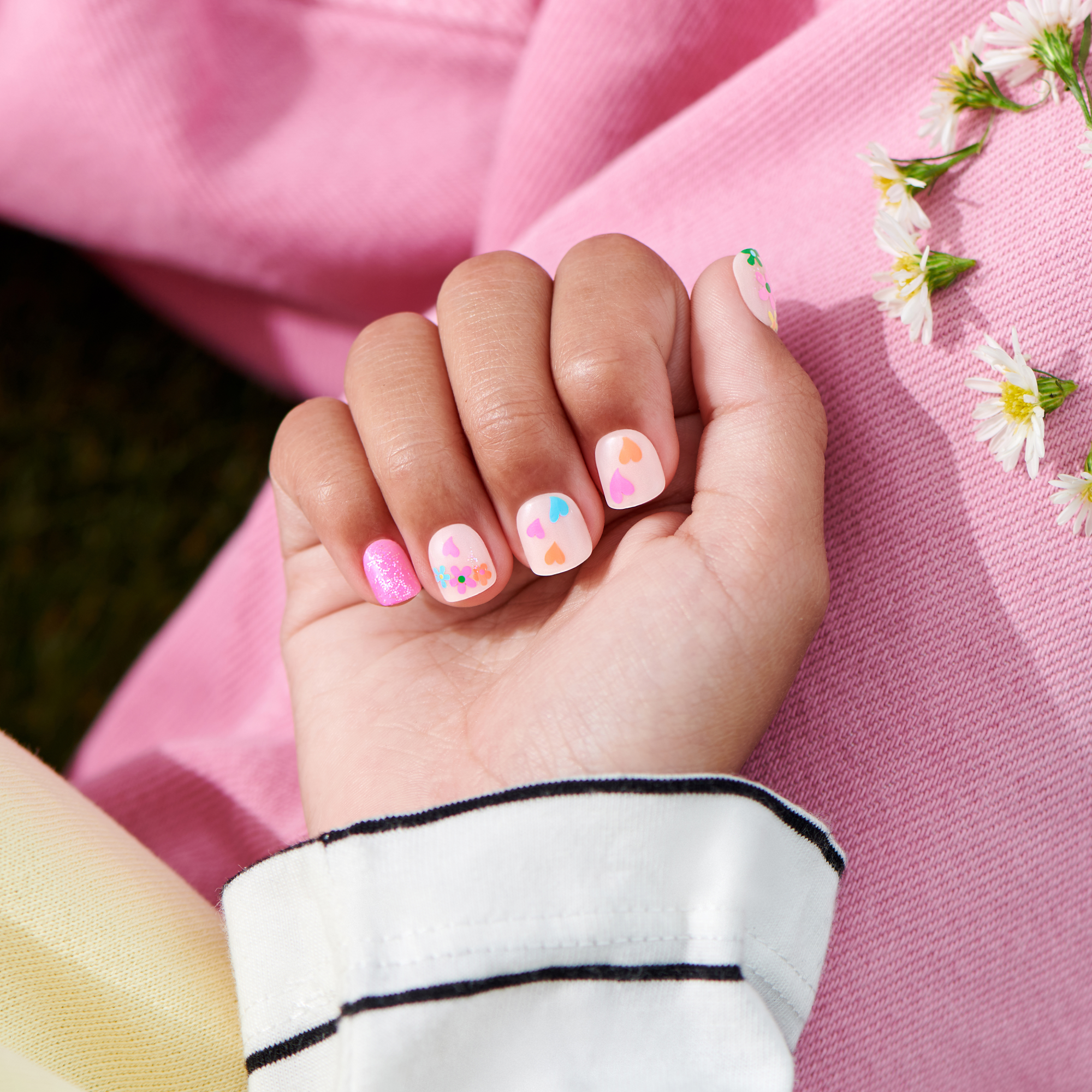 Impress Kids No Glue Fake Press On Nails - Hoppy Fun | Design, Multicolor, Kids, Squoval, Manicure
