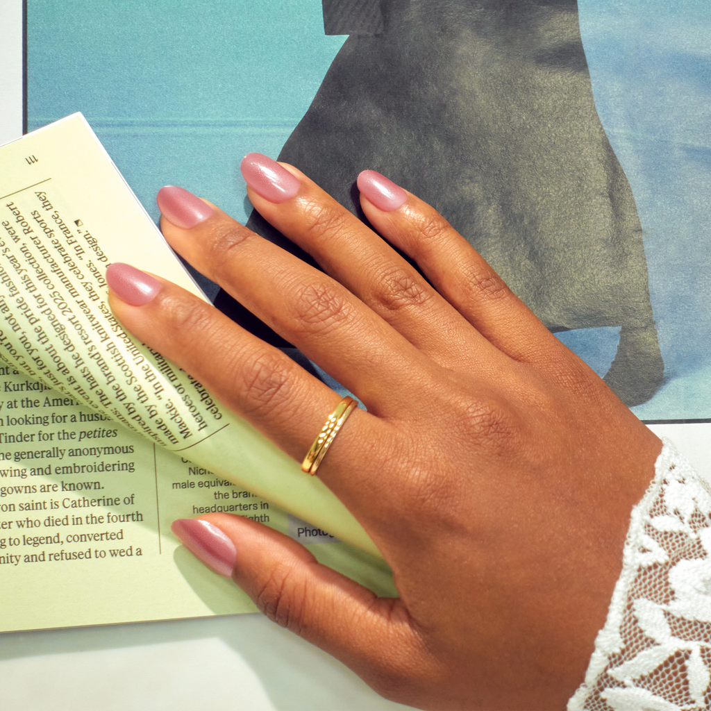 colorFX by Impress No Glue Fake Press On Nails - Boundless | Design, Pink, Short, Oval, Manicure