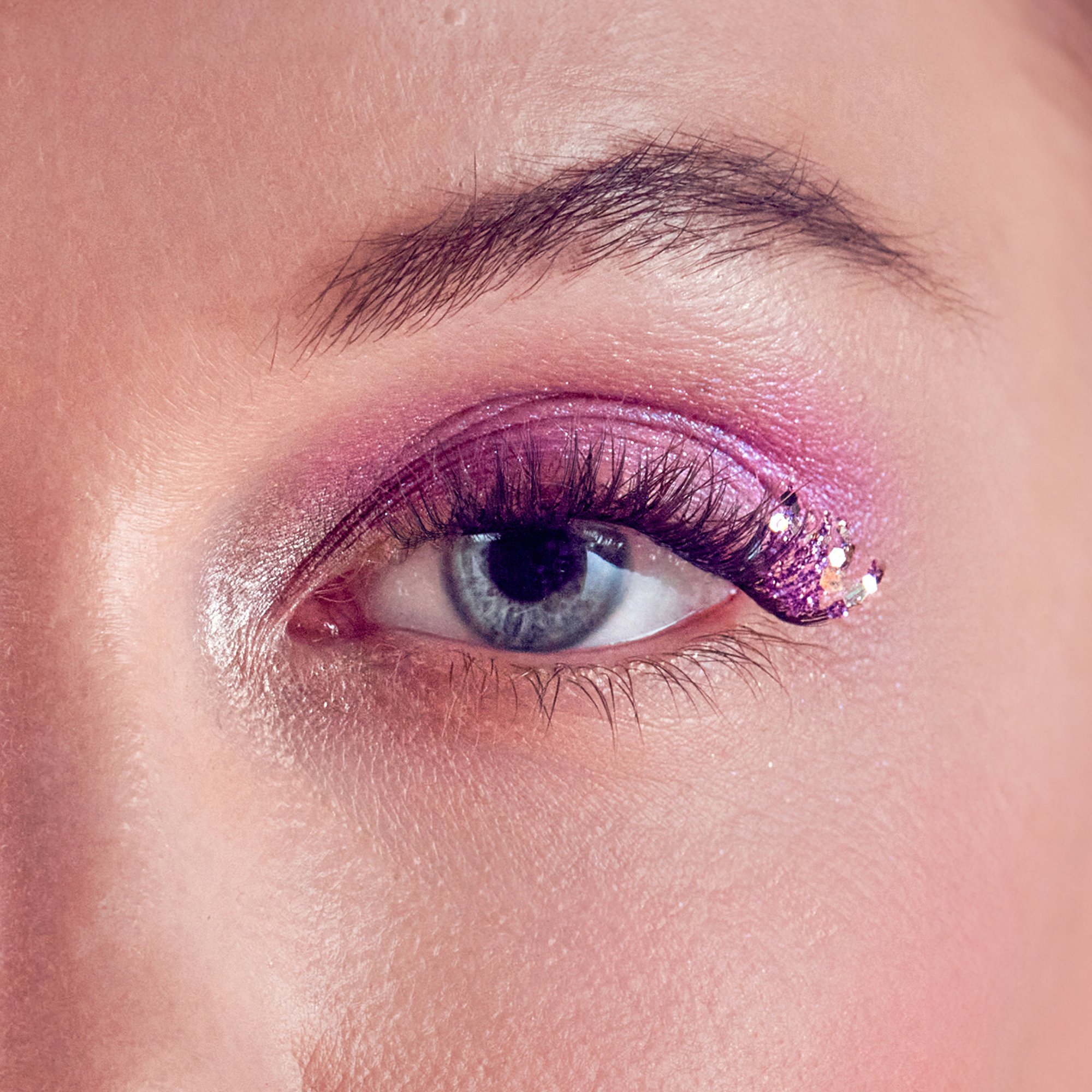WICKED X Impress | Fantabulous! | 12 Lash Clusters, 8mm-10mm